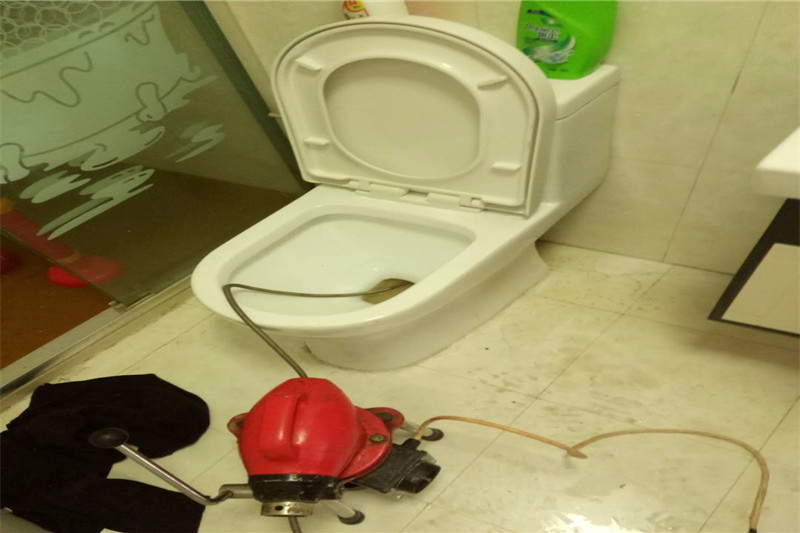 洛扎如何疏通马桶 疏通马桶多少钱